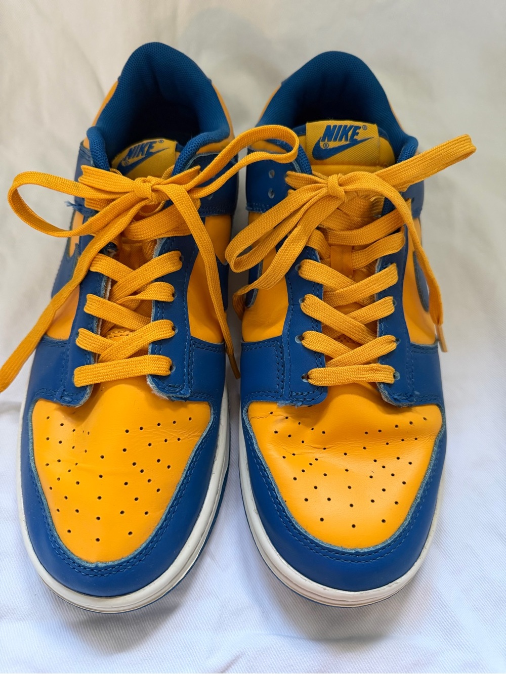Nike Men’s Color-Block Low-Top Sneakers in Yellow and Blue